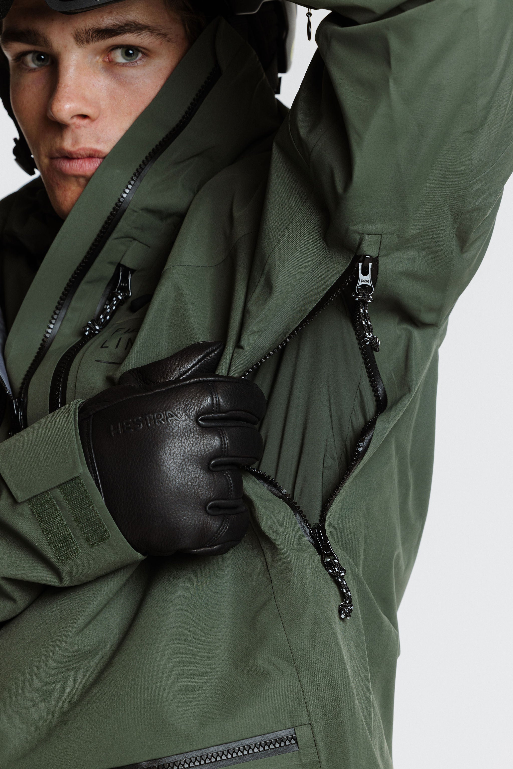 Enjo_3layershelljacket_men_primalolive_underarmventilation