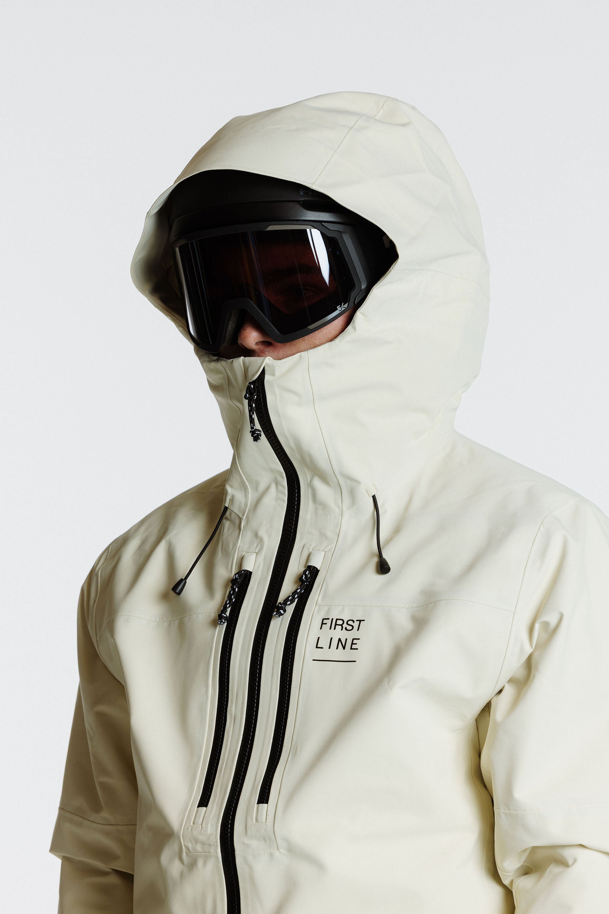 Enjo_3layershelljacket_men_snowwax_sideview_hood_sideview