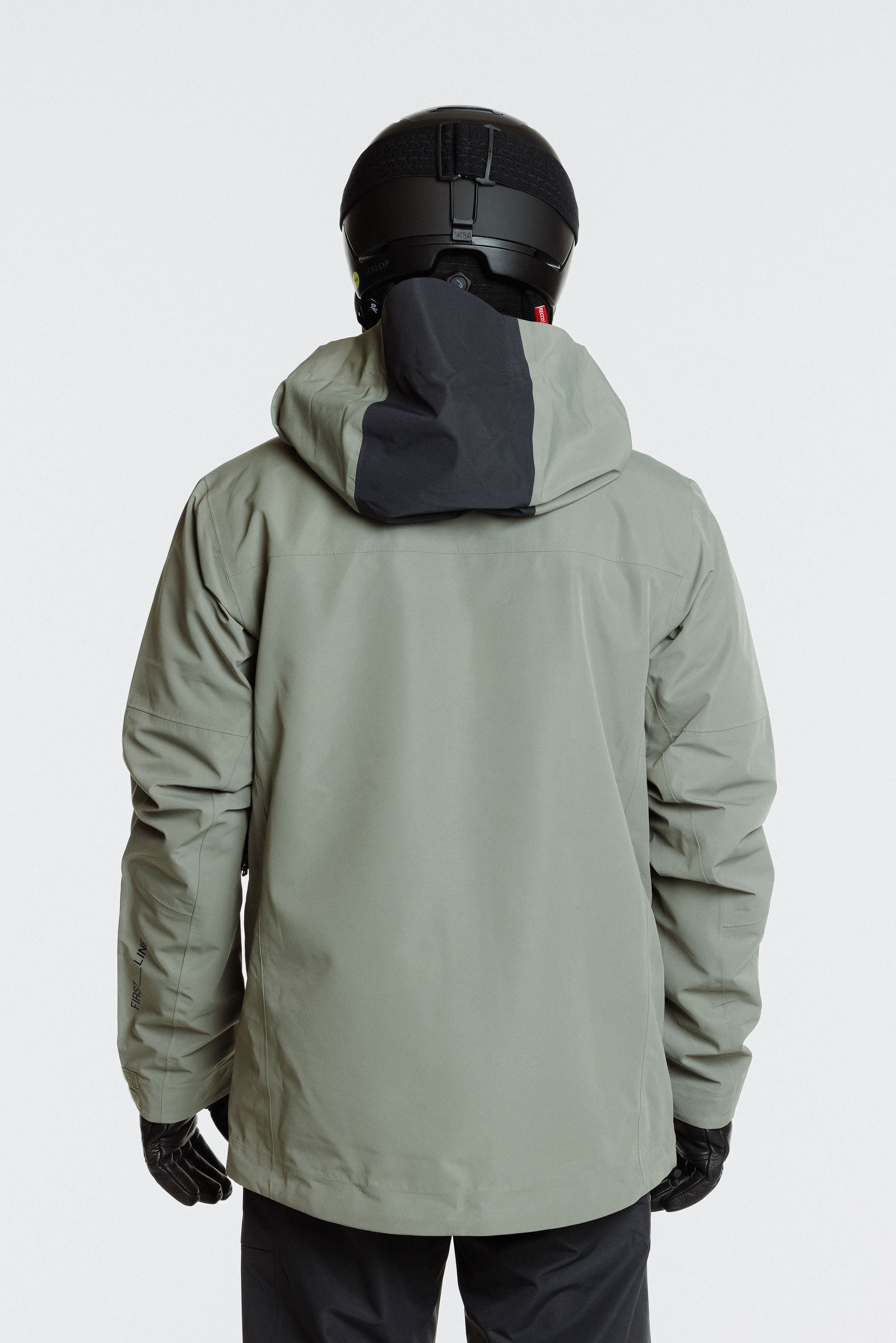 Enjo_3layershelljacket_men_softstone_blackgraphite_backview