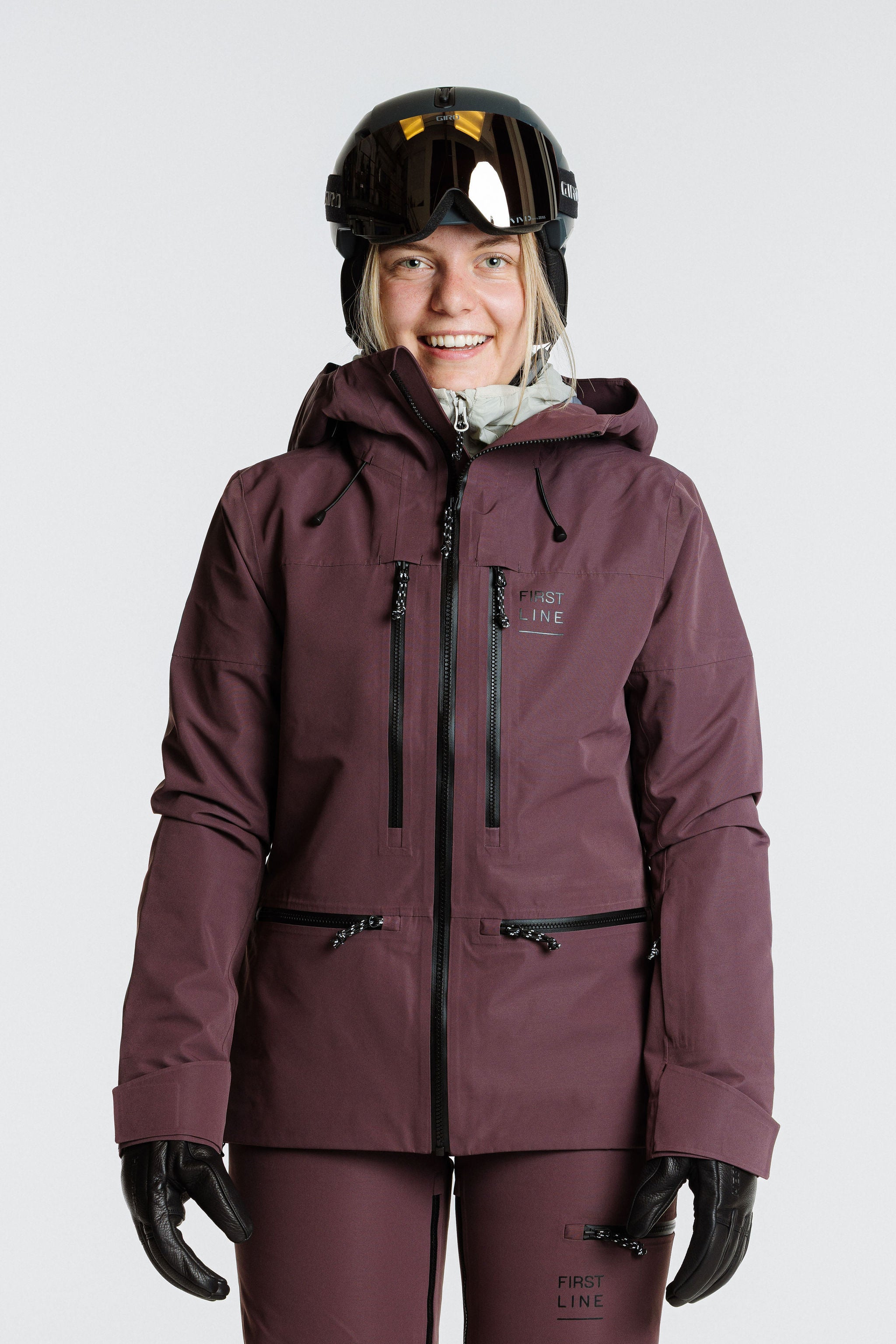 Enjo_3layershelljacket_women_cacaopowder_frontview