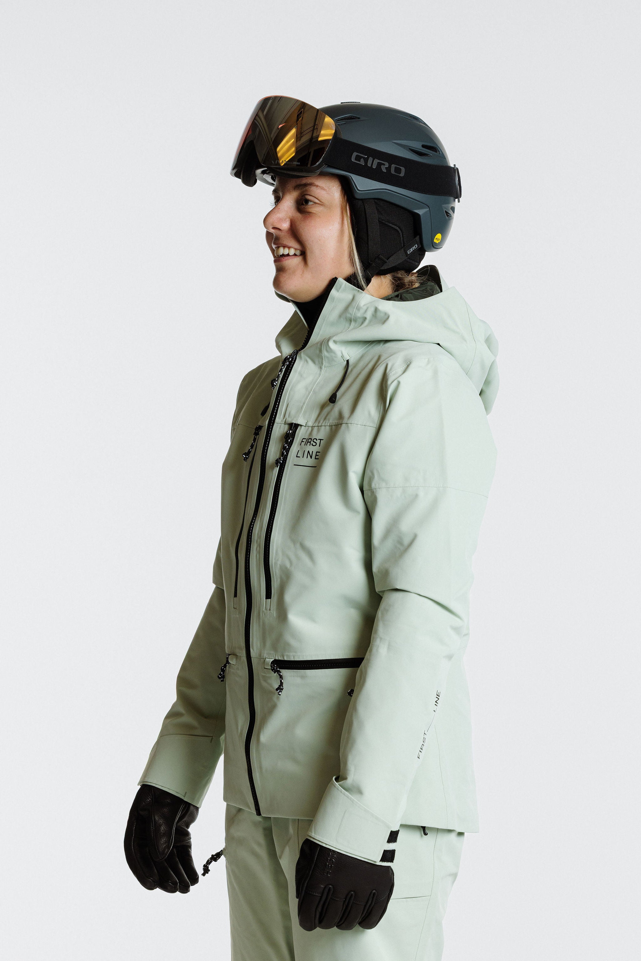 Enjo_3layershelljacket_women_softsage_sideview