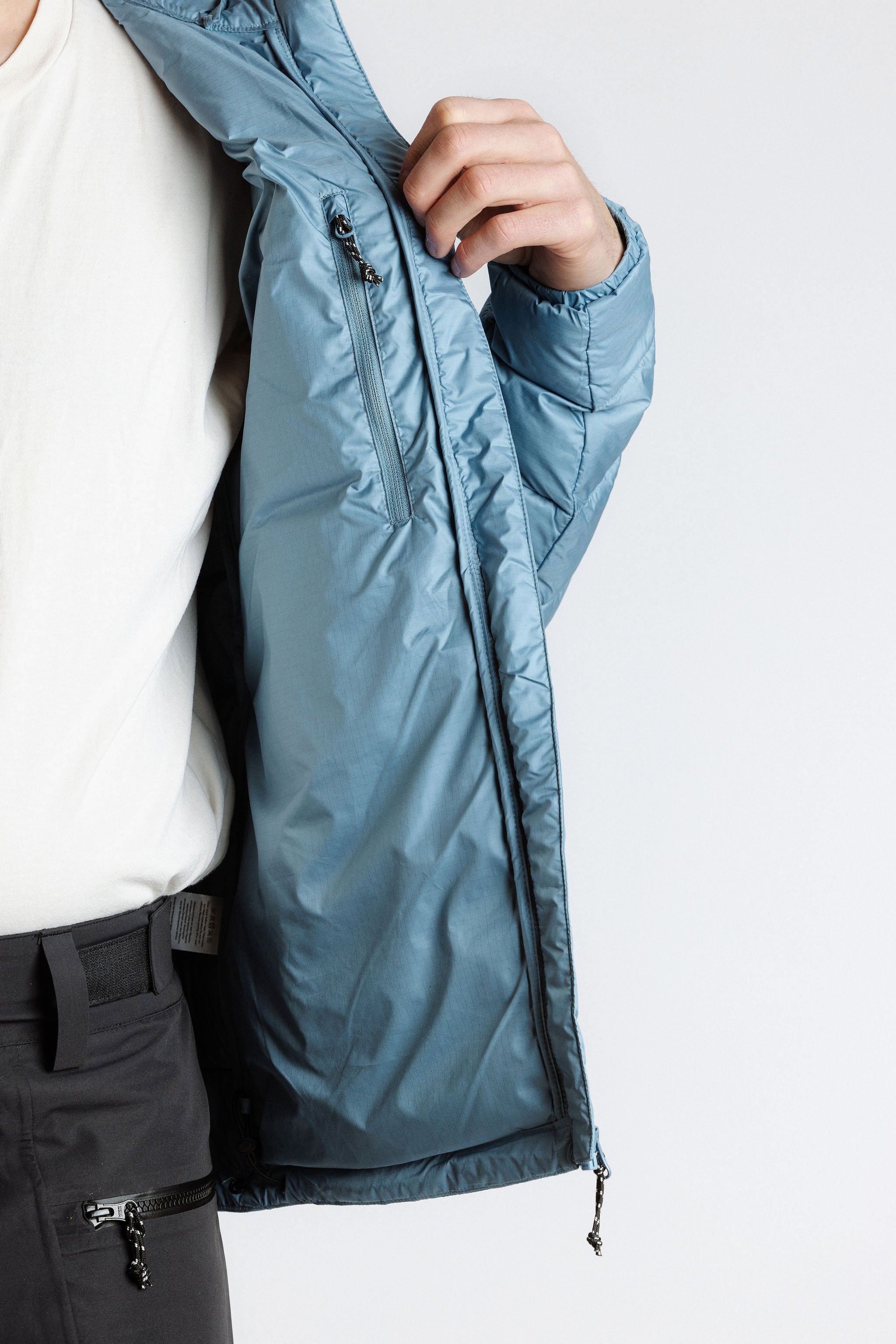 Komodinsulationjacket_men_dustyblue_insideview