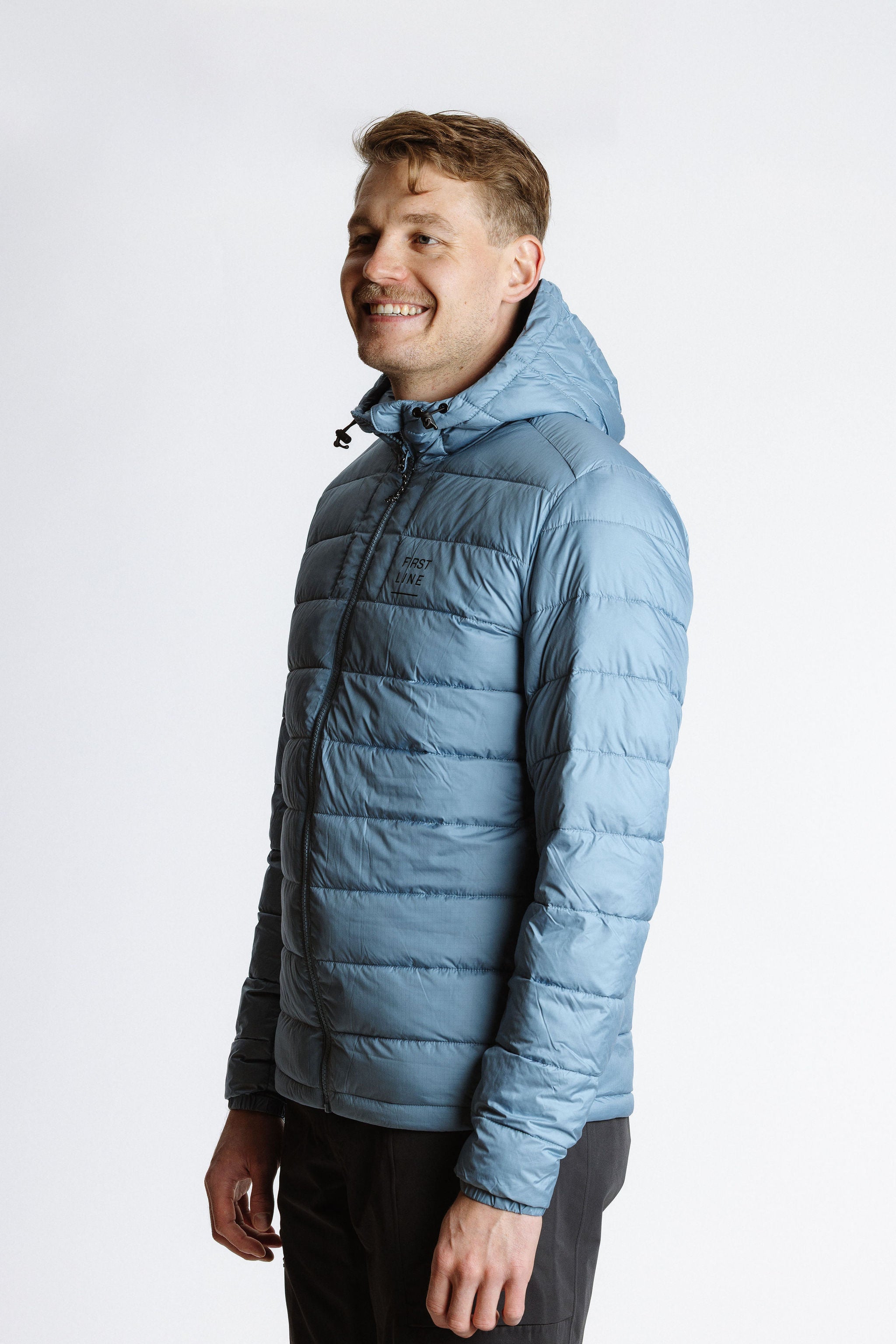 Komodinsulationjacket_men_dustyblue_sideview