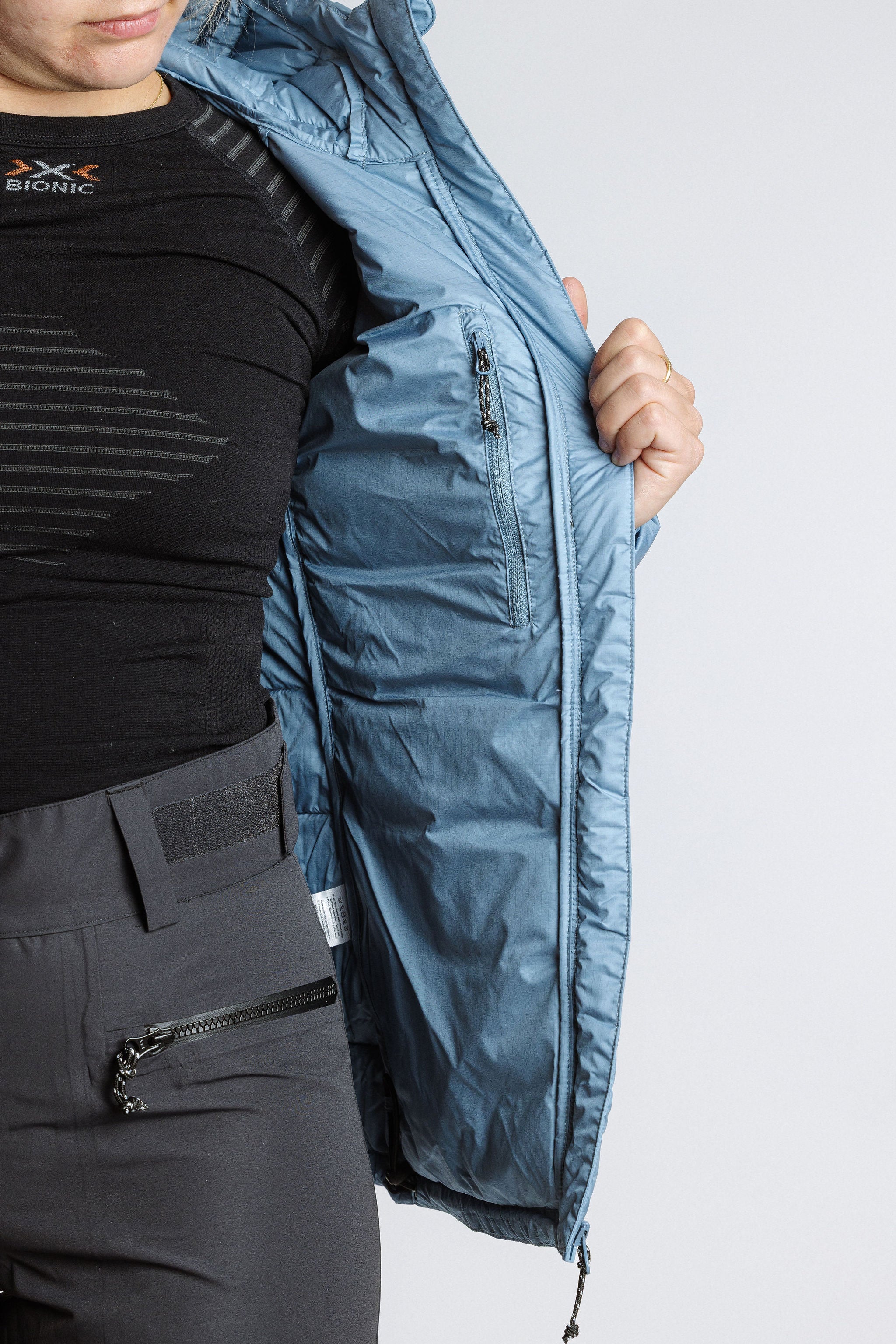 Komodinsulationjacket_women_dustyblue_insideview