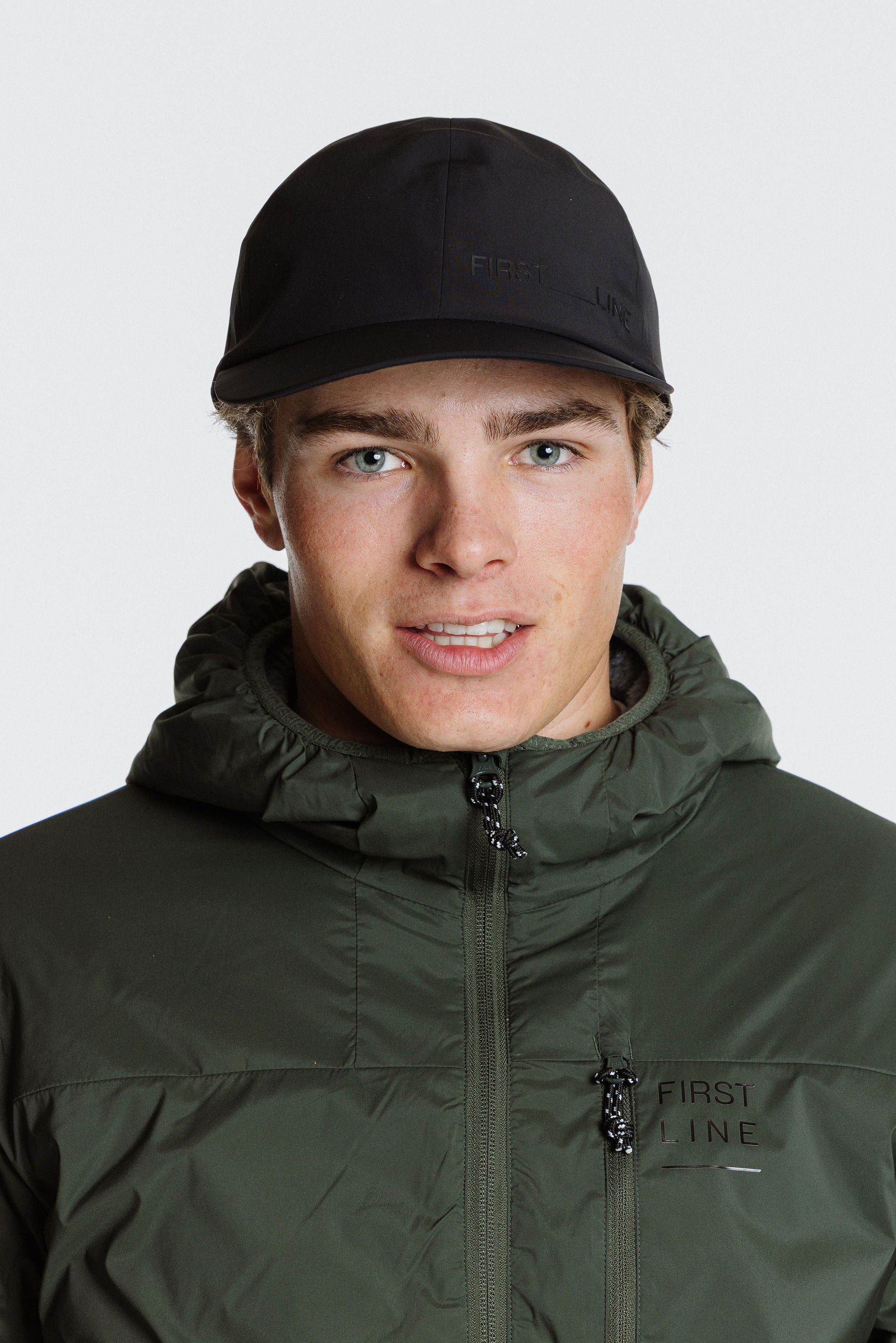 Rise_cap_unisex_onesize_black_frontviewmen_option2