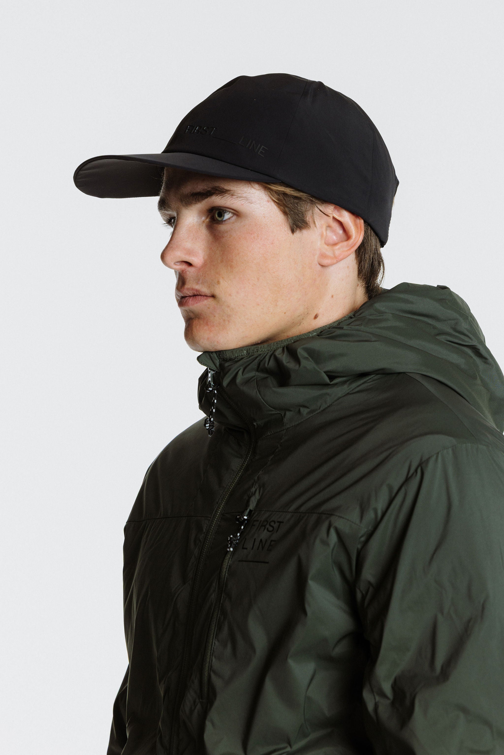 Rise_cap_unisex_onesize_black_sideview_men